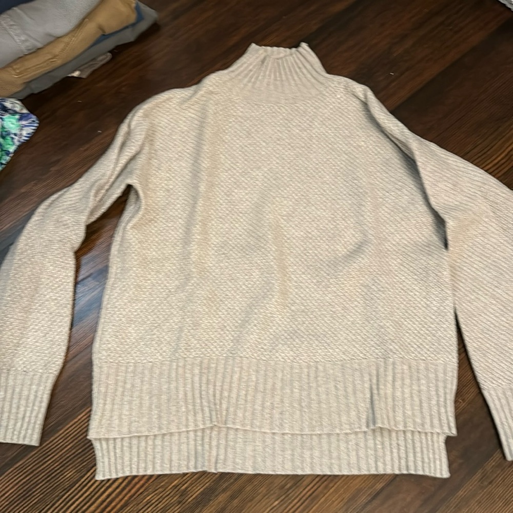 Recycled cashmere everlane xs gray mock turtleneck sweater